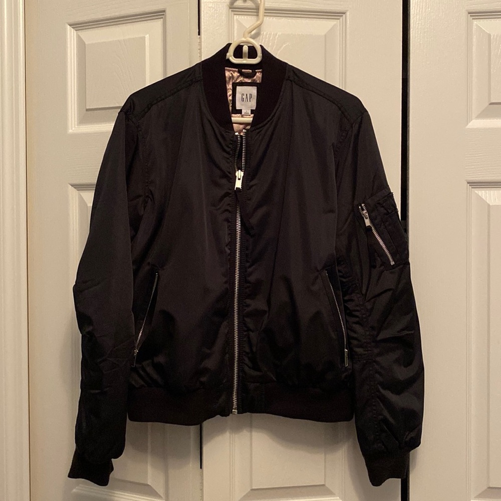 Gap Jacket Size Large - image 1